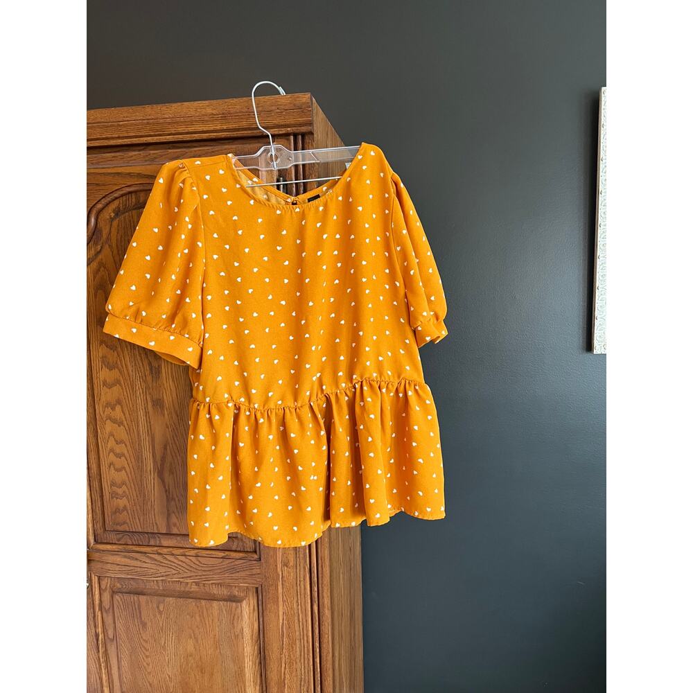 Shein L Flowy Summer Top Cheerful‎ Yellow Gold with White Hearts